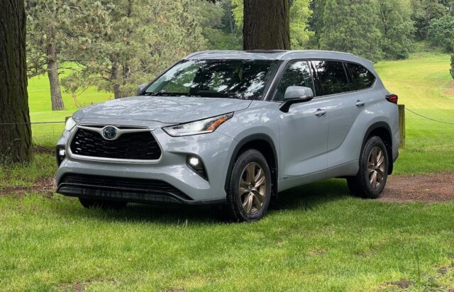 2022 Toyota Highlander Hybrid Review