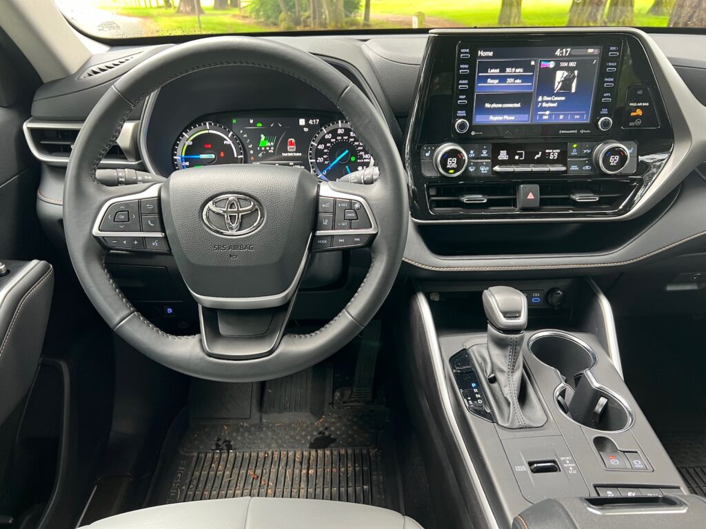 2022 Toyota Highlander Hybrid Review