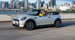 Mini Cooper SE Convertible concept