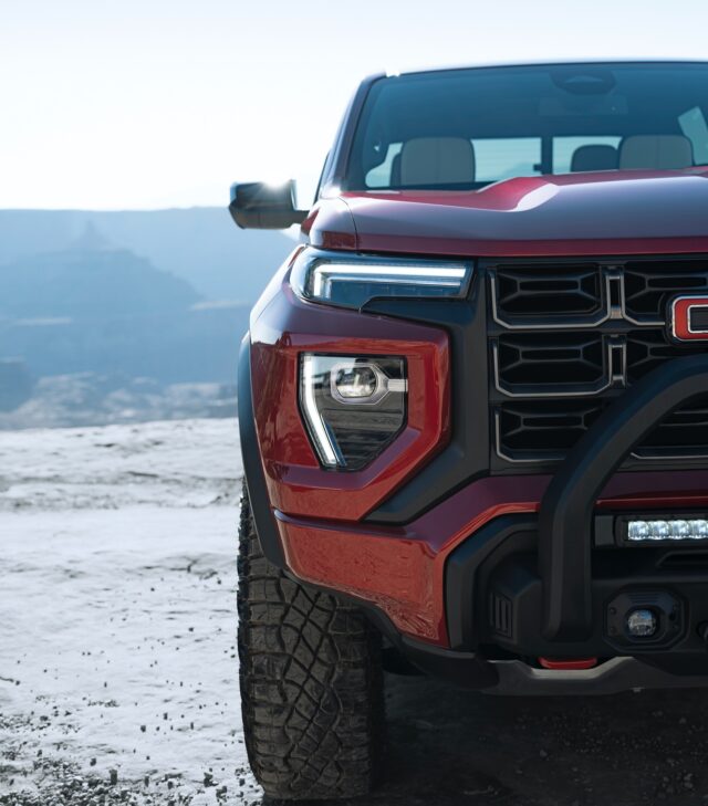 2023 GMC Canyon