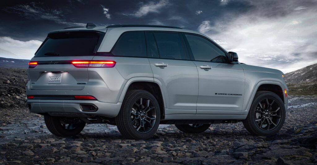 2023 Jeep Grand Cherokee 4xe 30th anniversary edition