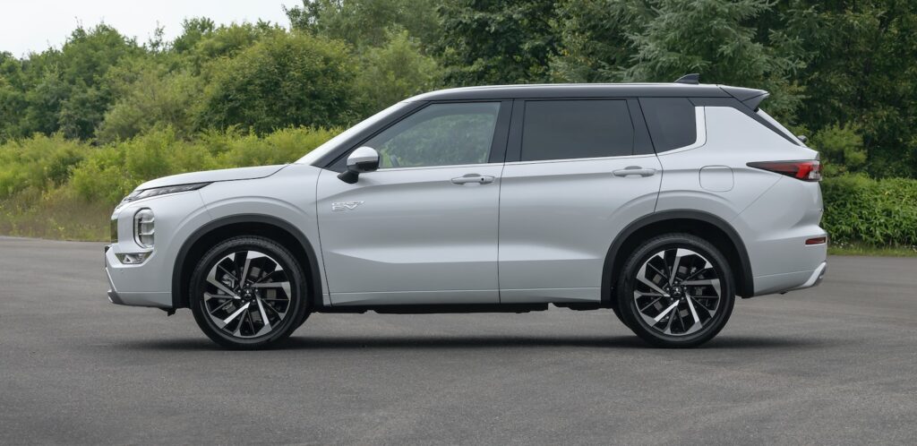 2023 Mitsubishi Outlander PHEV