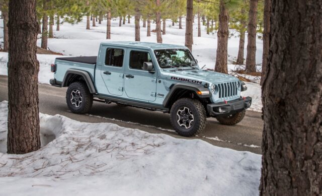 2023 Jeep Gladiator gets a new Earl paint color 2023 Jeep Gladiator in Earl