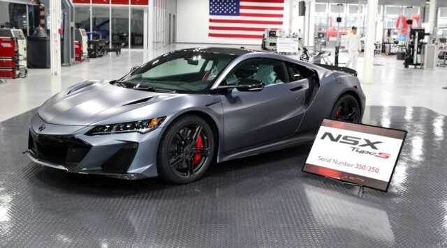 Final 2022 Acura NSX Type S rolls off the production line Final 2022 Acura NSX Type S