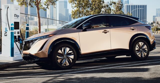 2023 Nissan Ariya gets 1-year free charging 2023 Nissan Ariya EVgo