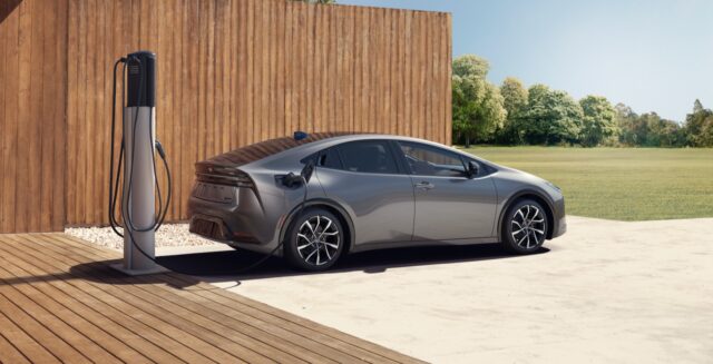 2023 Toyota Prius Prime arrives with 50 percent more EV range 2023 Toyota Prius Prime
