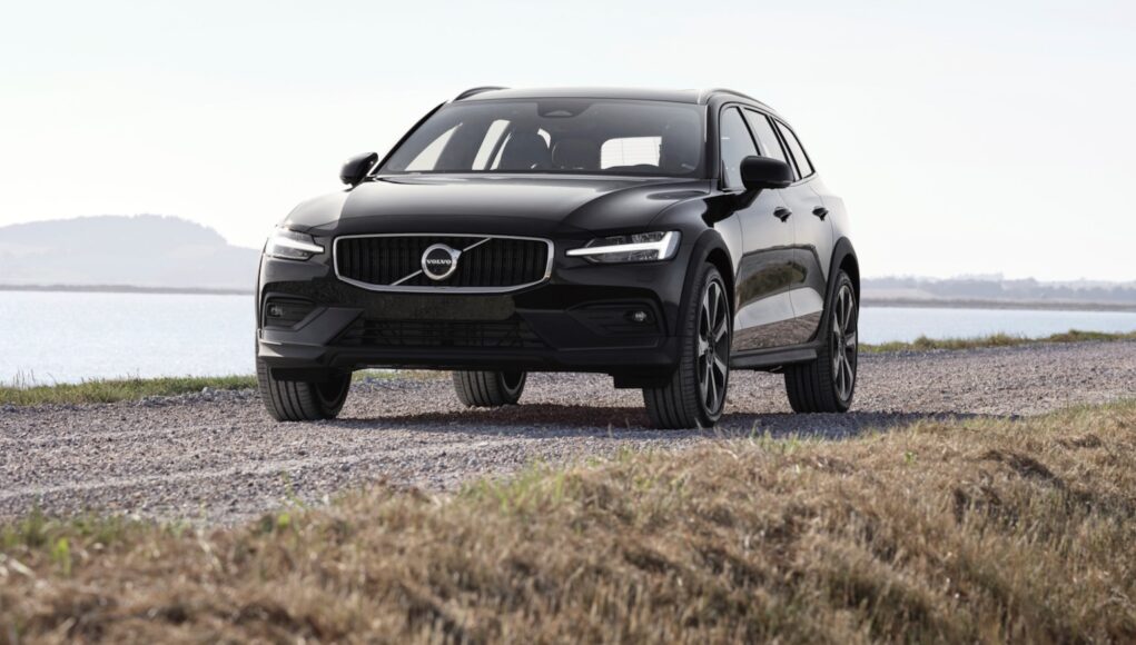 2023 Volvo V60 Cross Country Review