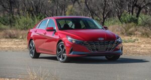 2023 Hyundai Elantra Review