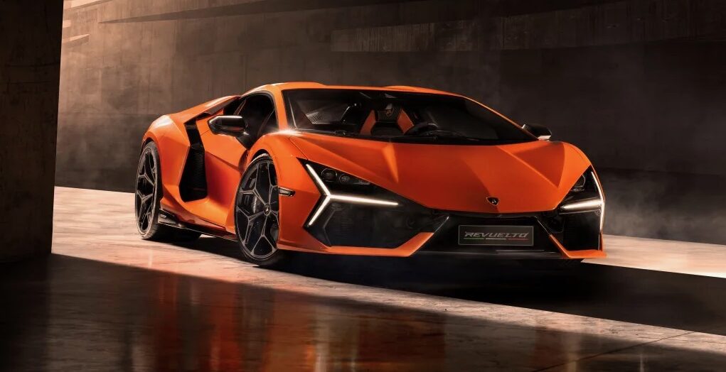 Lamborghini Revuelto