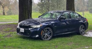 2023 BMW 330 e Review