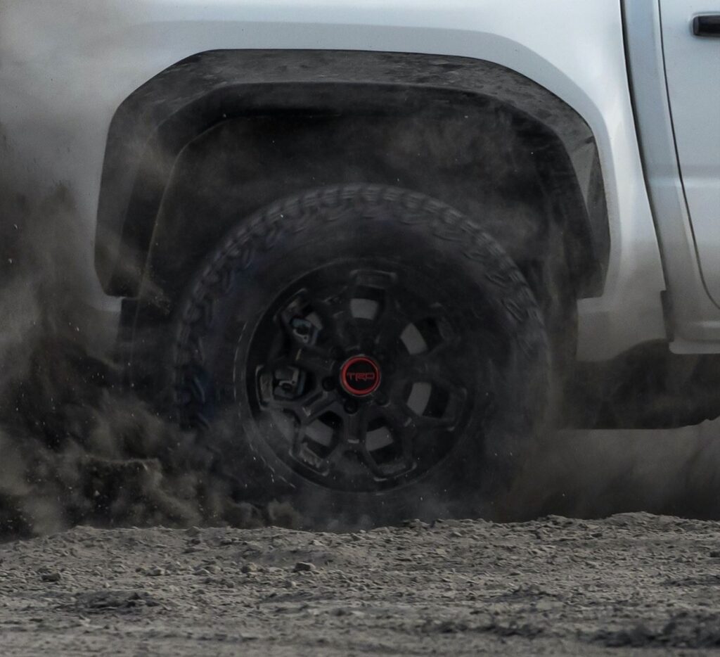 2024 トヨタ タコマ TRD プロ ティーザー