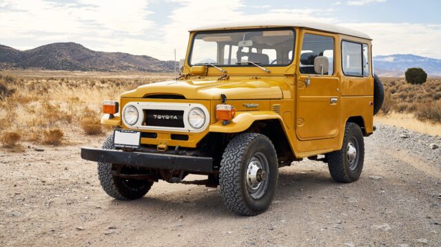 1977 Toyota FJ40 Land Cruiser