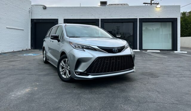 2023 Toyota Sienna Review