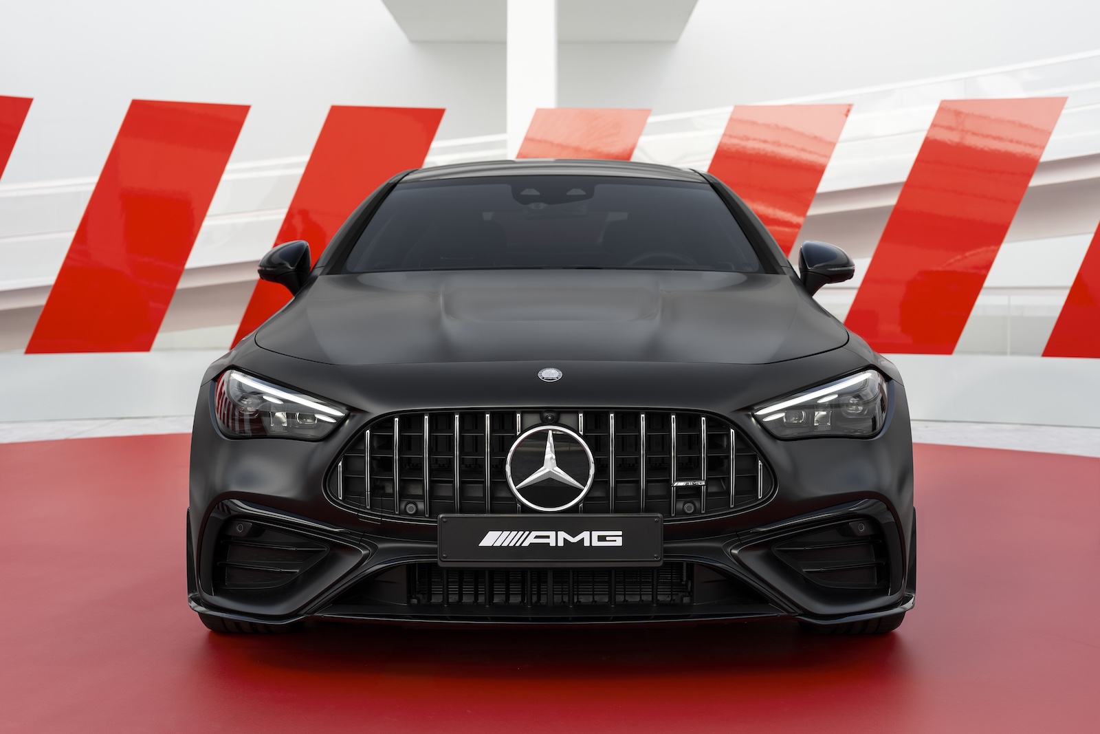 Mercedes-AMG CLE 53 2024 : le nouveau coupé CLE goûte à la sauce AMG -  Guide Auto