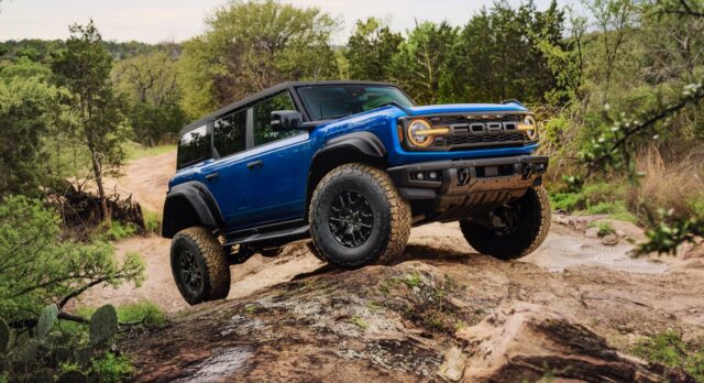 2024 Ford Bronco Black Appearance Package