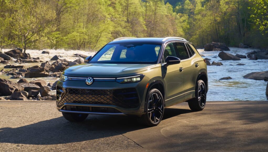 2026 VW Tiguan SEL R-Line Turbo