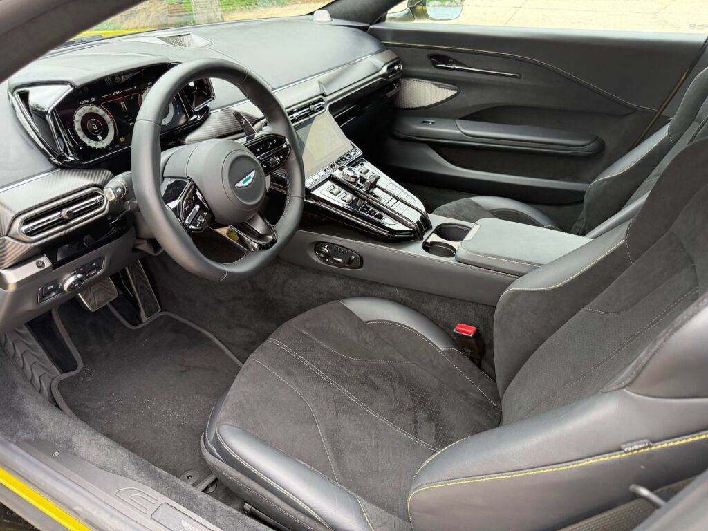 2025 aston martin vantage review