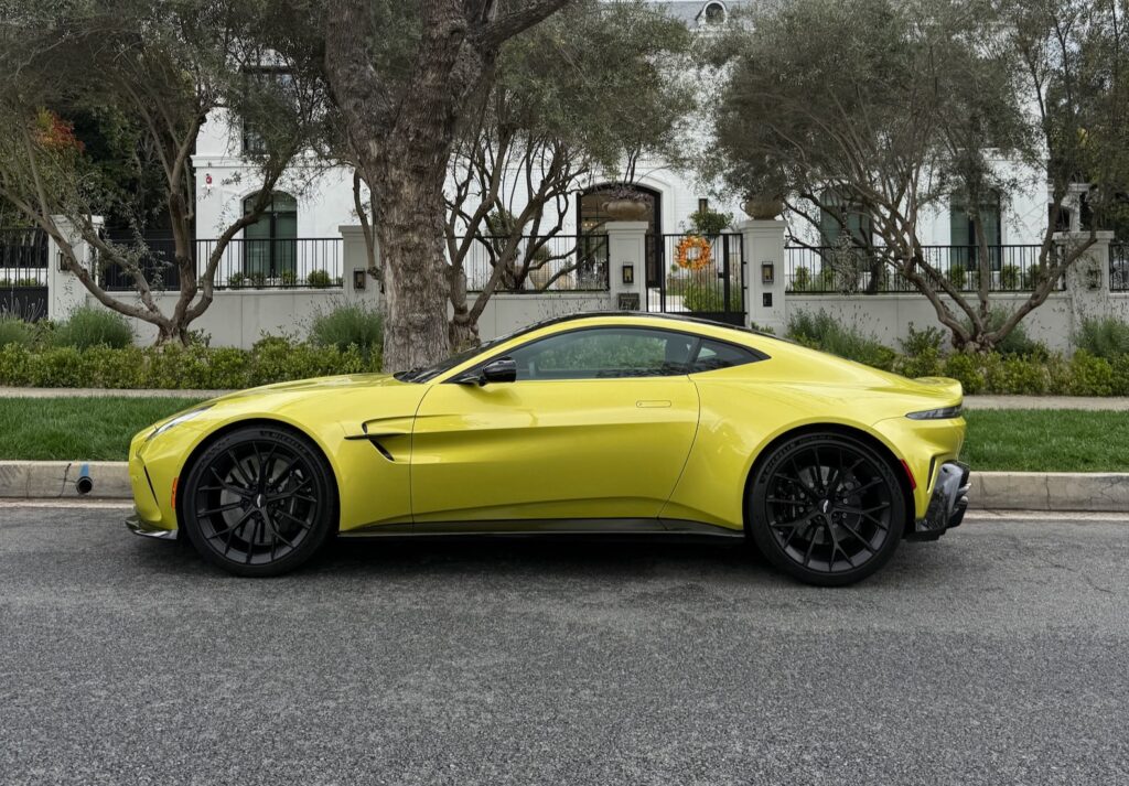 2025 aston martin vantage review