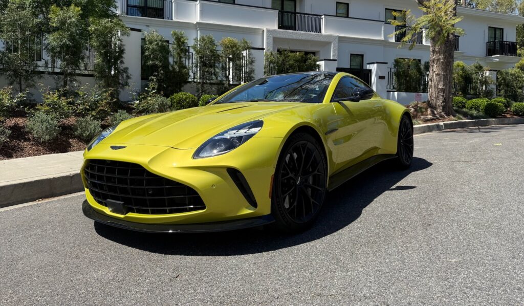 2025 aston martin vantage review