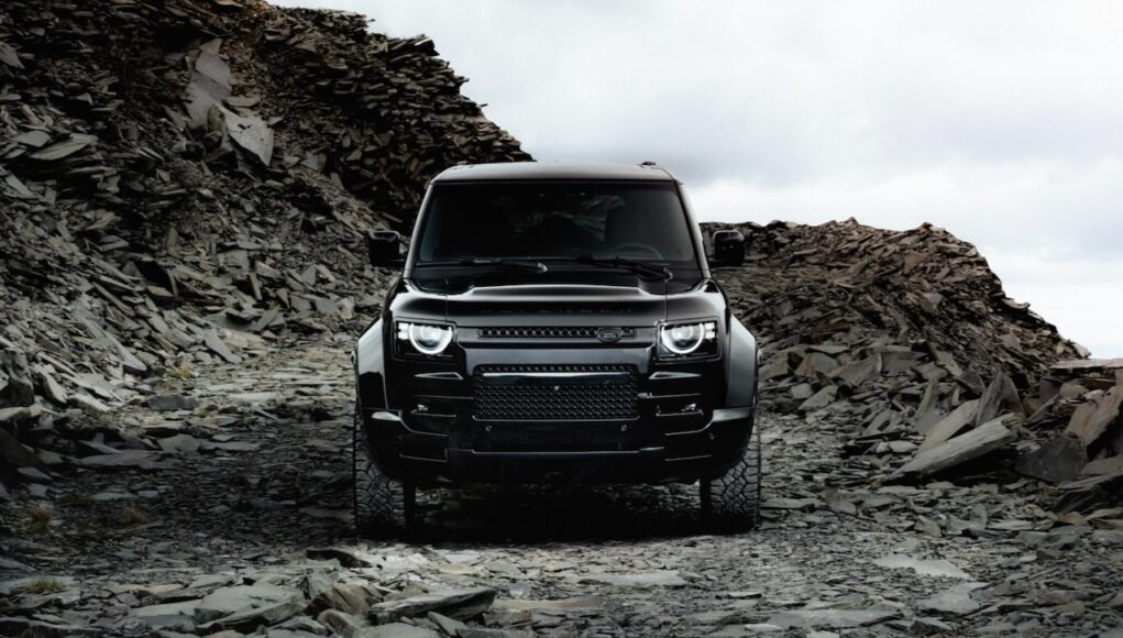 2026 Land Rover Defender OCTA Black