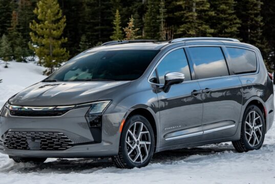 2027 Chrysler Pacifica Pinnacle