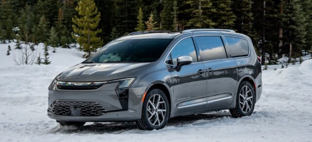 2027 Chrysler Pacifica Pinnacle