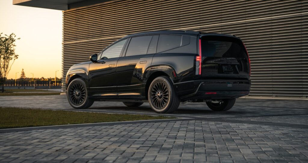 2027 Hyundai Ioniq 9 Black Ink