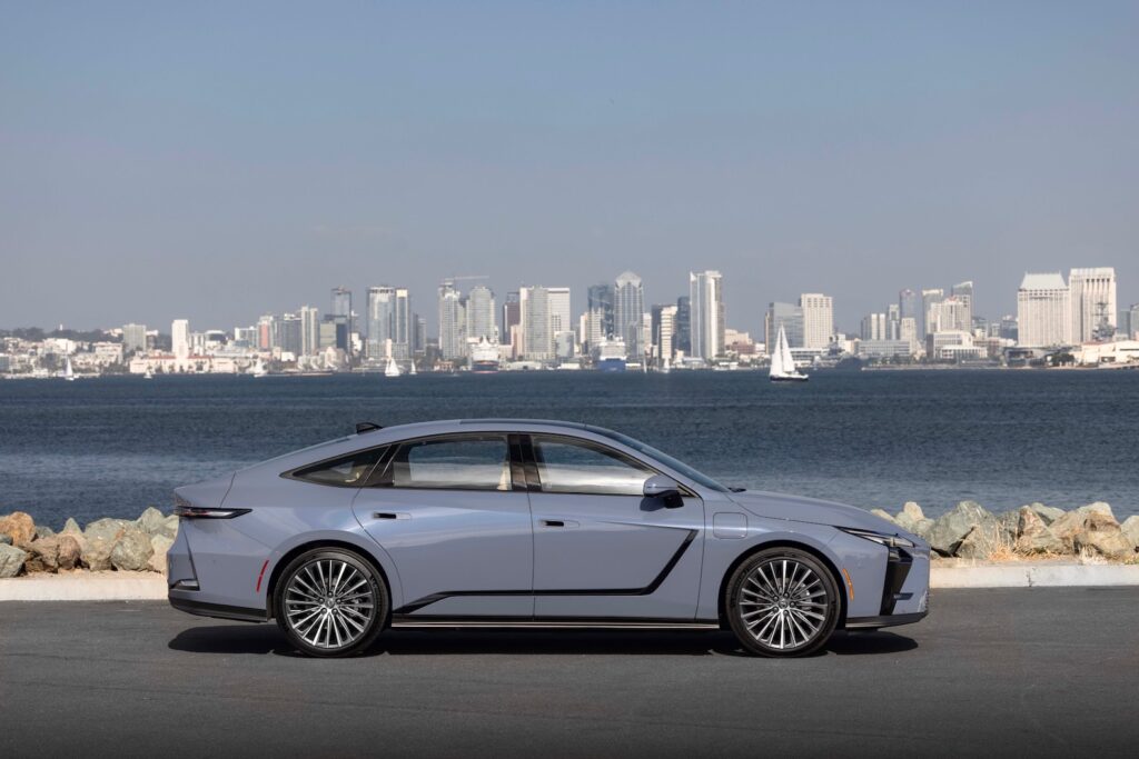 2026 Lexus ES 350e Review