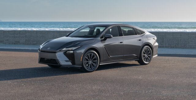 2026 Lexus ES 350h Review: Lexus Doubles Down on Comfort and Efficiency 2026 Lexus ES 350h Review