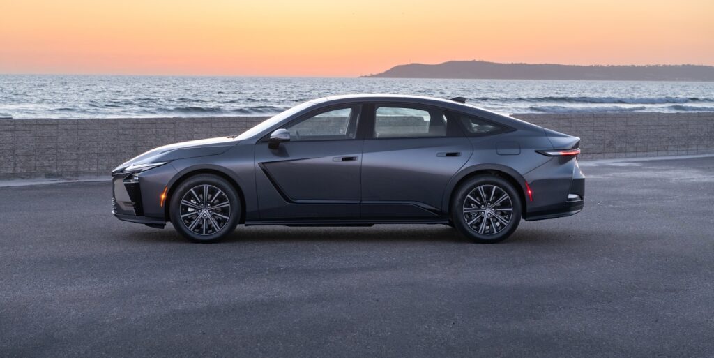 2026 Lexus ES 350h Review