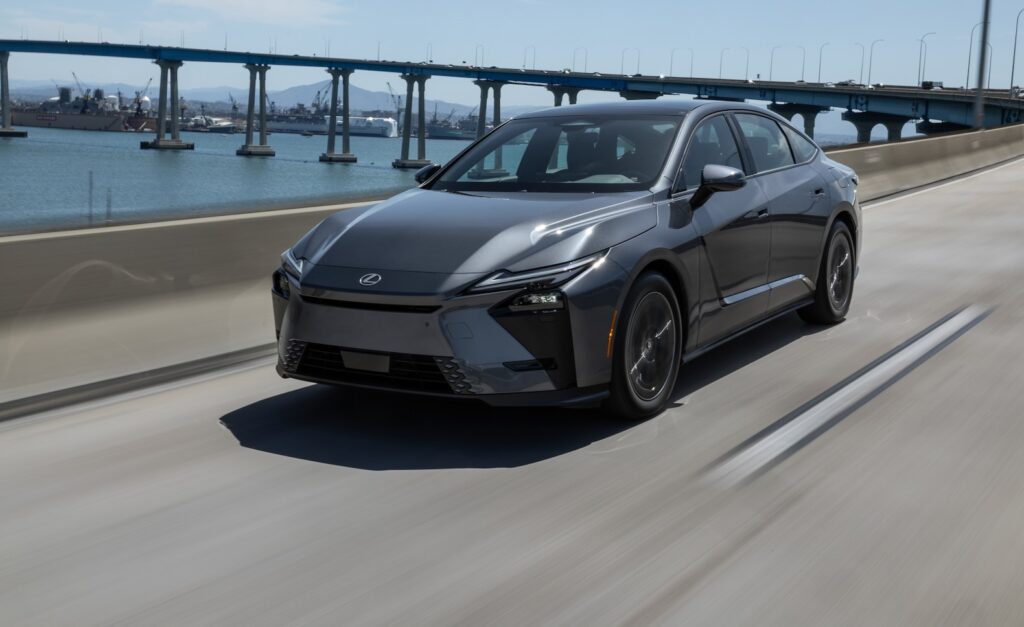 2026 Lexus ES 350h Review