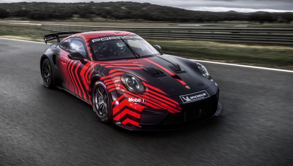 2027 Porsche 911 GT4 R