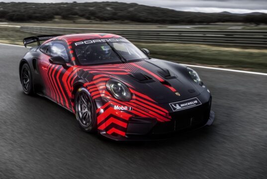 2027 Porsche 911 GT4 R