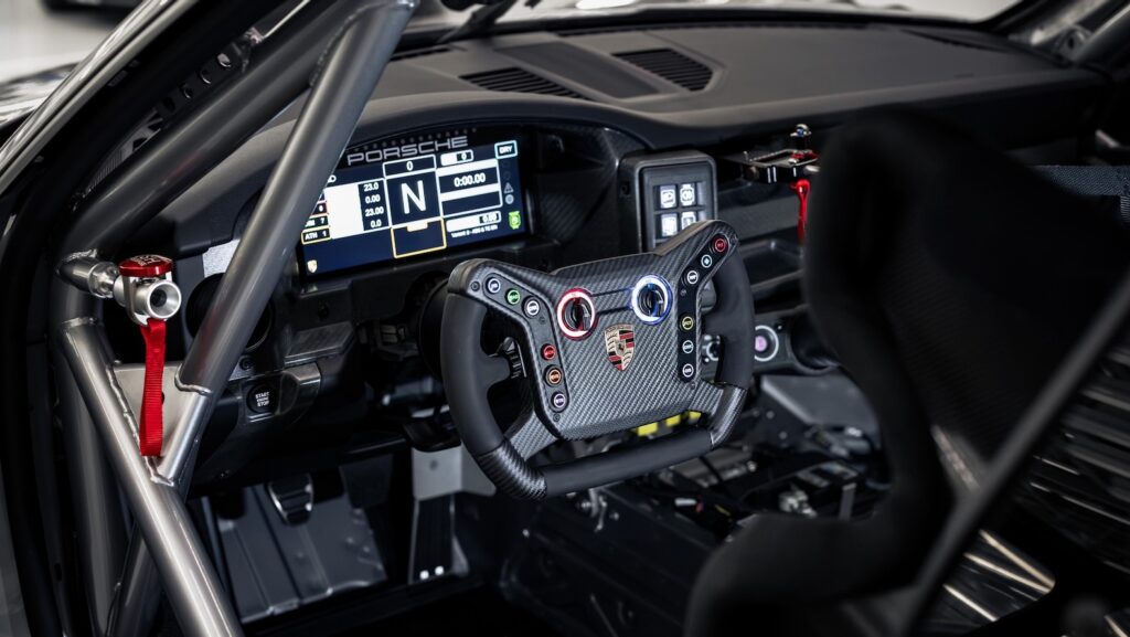 2027 Porsche 911 GT4 R