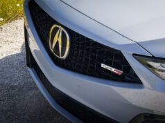 Acura Reportedly Developing New Flagship Three-Row Hybrid SUV Above the MDX 2026 Acura MDX