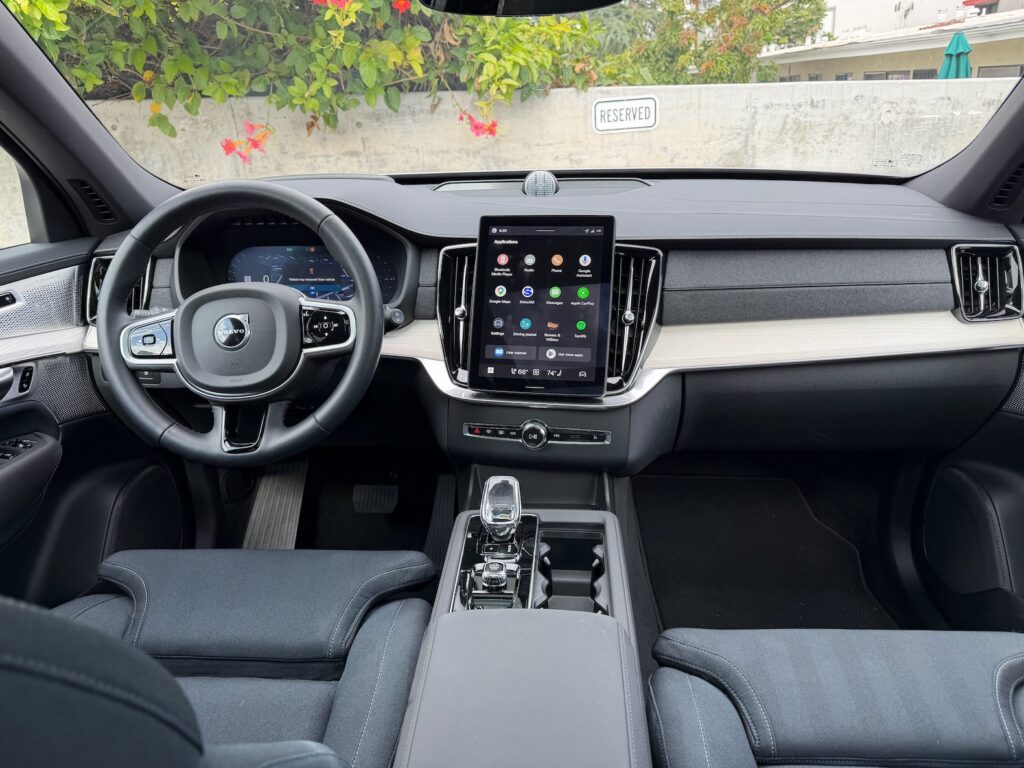 2026 Volvo XC90 T8 Review