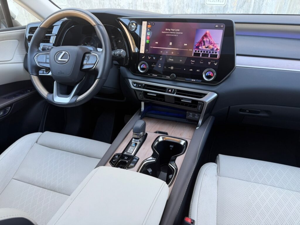2026 Lexus RX 450h+ Review