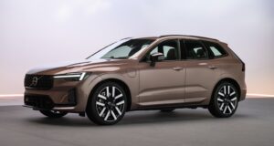 2028 Volvo XC60 and XC90 Plug-In Hybrids Get Up to 78 Miles of EV Range 2028 Volvo XC60
