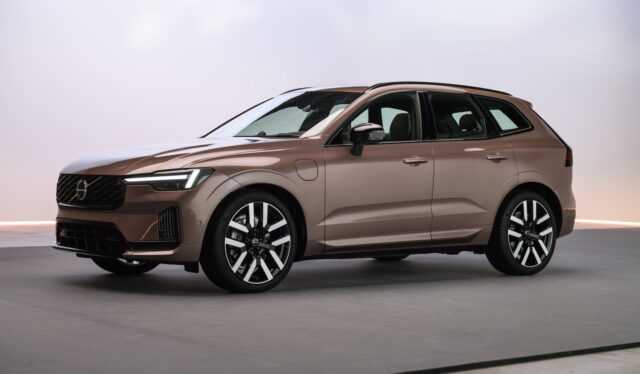 2028 Volvo XC60 and XC90 Plug-In Hybrids Get Up to 78 Miles of EV Range 2028 Volvo XC60