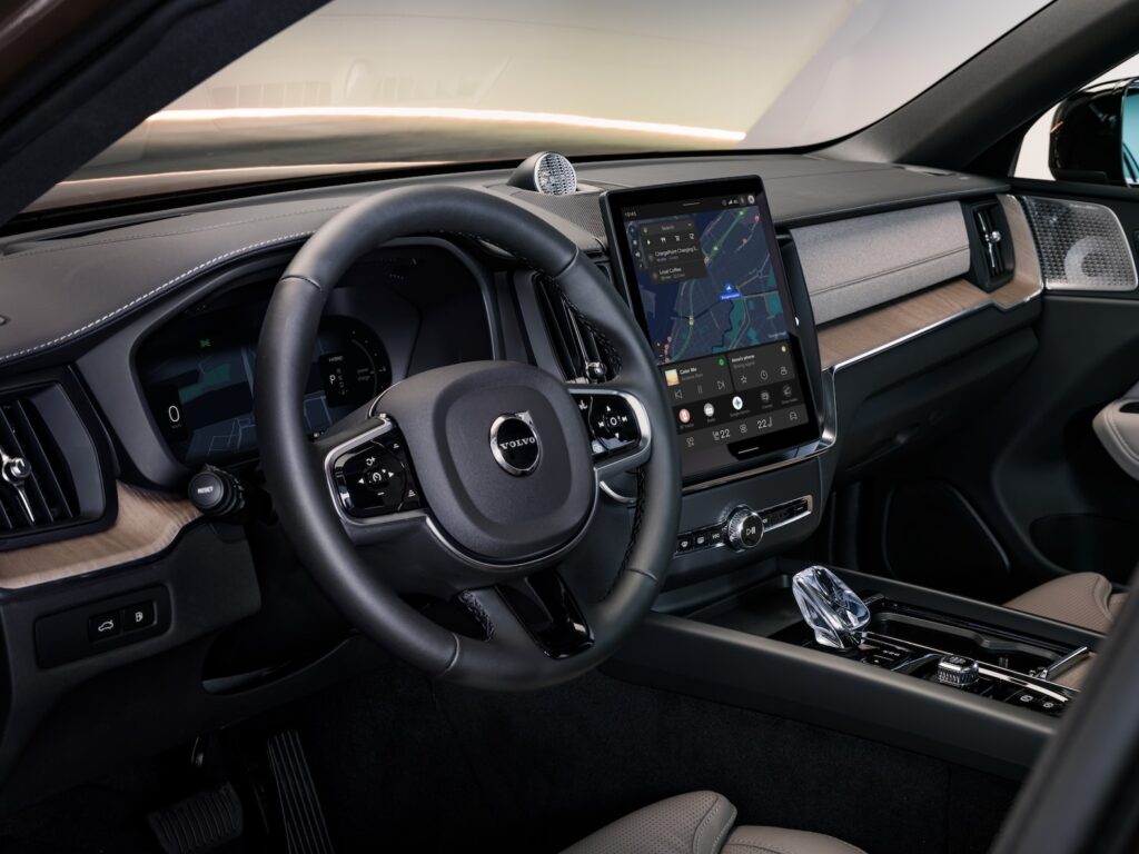 2028 Volvo XC60